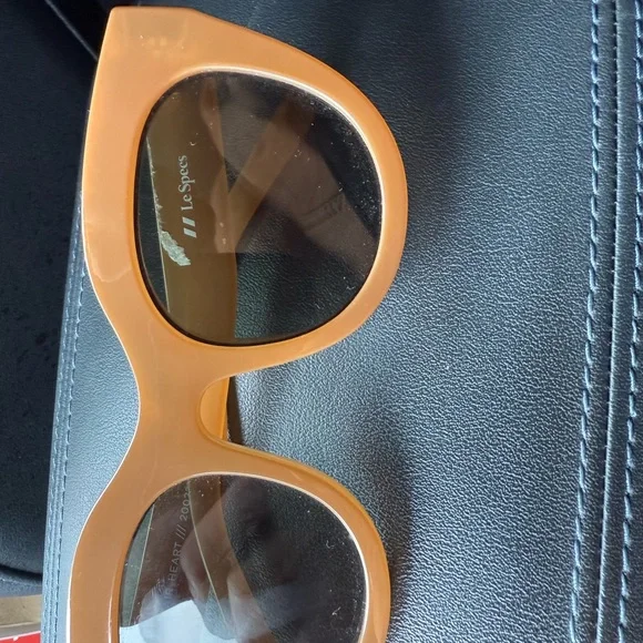 Le Spec sunglasses-Air Heart Carmel color - Picture 4 of 7